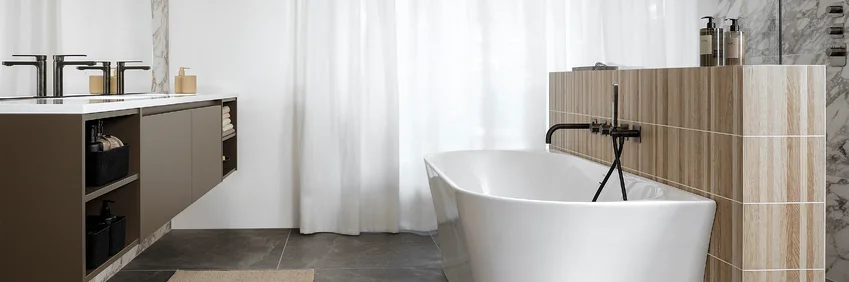 Lichte badkamer met marmer - Lichte badkamer met marmer